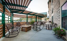Boothill Inn And Suites